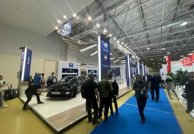 افتتاح نمایشگاه بین المللی اتومبیلیتی مسکو 