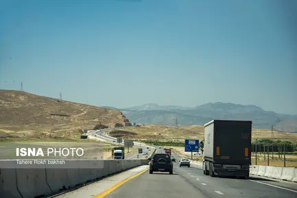 گزارش تصویری آزادراه شیراز اصفهان  (3)