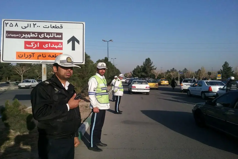 همکاری سازمان بهشت زهرا و پلیس راهنمایی و رانندگی در پنجشنبه آخر سال 