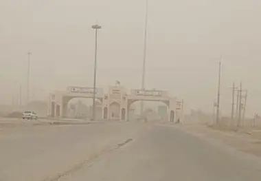 وجود گرد و غبار شدید در استان ایلام/ مهران در وضعیت خطرناک