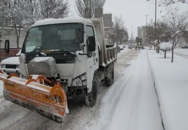 انجام ۲۹۰ عملیات برف‌روبی و نمک‌پاشی در استان سمنان