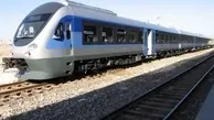 نقص فنی در قطار پرسرعت یزد-تهران/تلاش مأموران برای راه اندازی دوباره قطار 