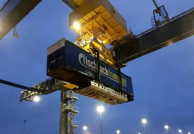 Non-cranable trailers also on train from Port of Rotterdam