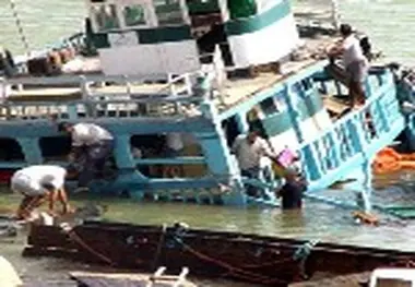 یک لنج ایرانی در آب‌های کیش غرق شد / نجات ۶ سرنشین شناور سانحه دیده