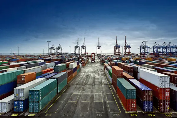 رشد ۴۸ درصدی صادرات به کشورهای همسایه