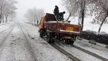 ۳۸ گروه راهداری در گردنه‌ های برفگیر لرستان مستقر شدند