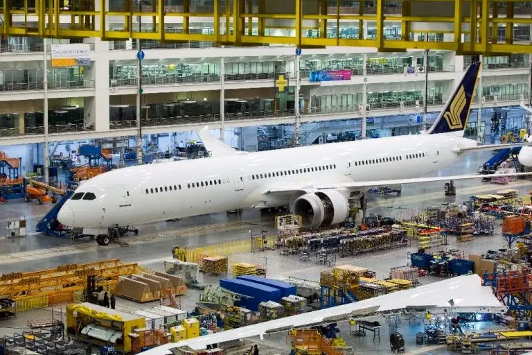 First Boeing 787-10 Rolls Out