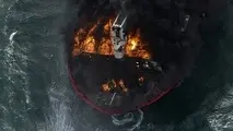 کشتی آتش گرفته سنگاپوری غرق شد