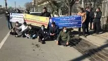 فیلم| تجمع اعتراضی ثبت نام کنندگان نیسان وانت زامیاد