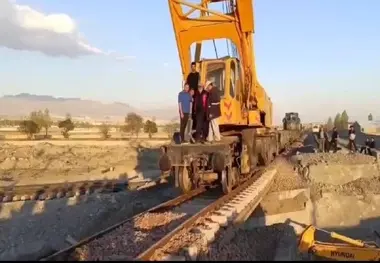  پل راه آهن چهارباغ دو روزه ترمیم و آماده بهره برداری شد + فیلم