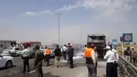 آتش گرفتن اتوبوس مسافربری در اتوبان قم - تهران
