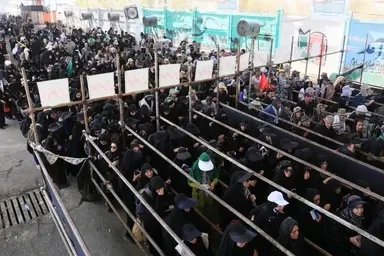 تردد قریب به ۳۲۶ هزار زائر حسینی از مرزهای زمینی کشور طی ۱۲ روز گذشته‌