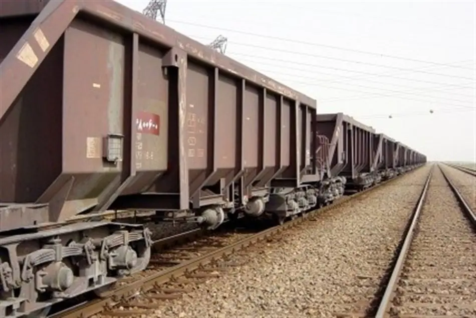 ظرفیت بارگیری مواد اولیه در راه‌آهن شرق افزایش می‌یابد