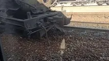 خروج واگن مخزنی از خط و مسدودی دو ایستگاه راه آهن خراسان