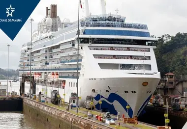 Panama Canal welcomes first cruise ship transit for new season

