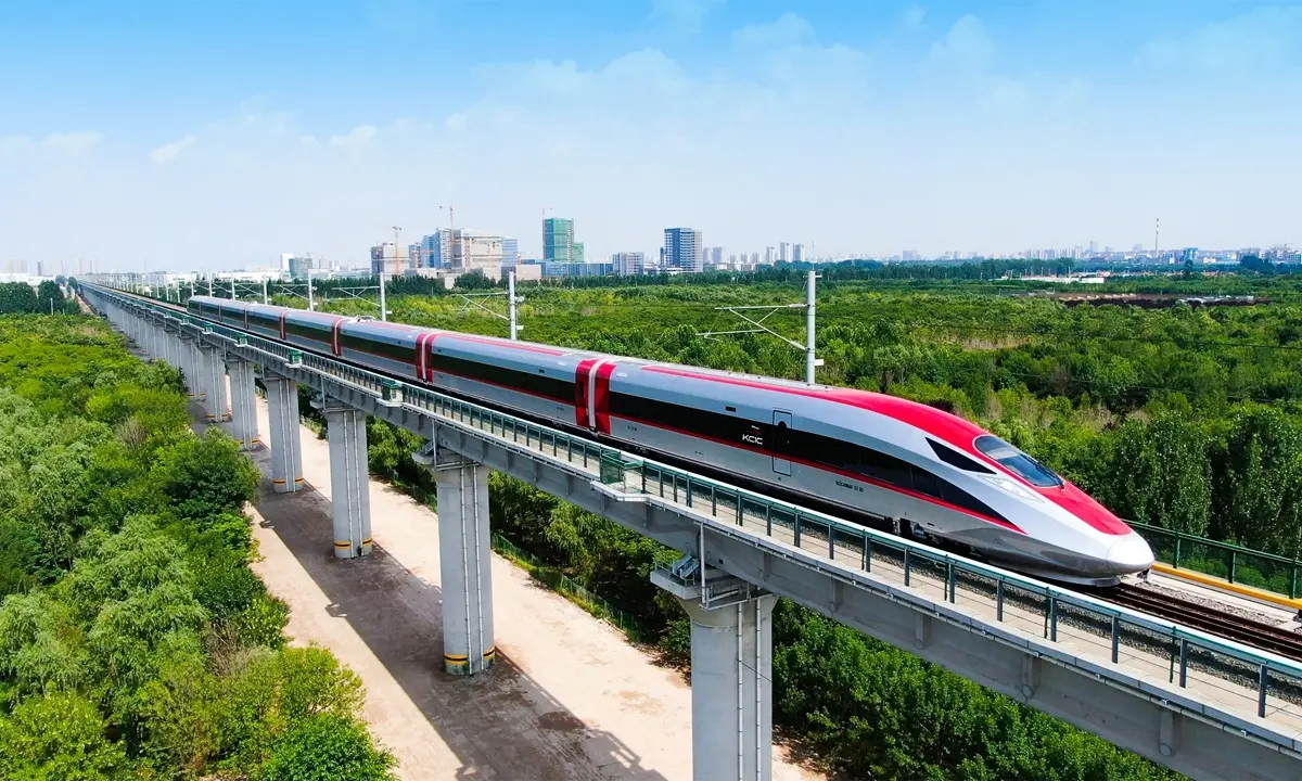 طول خطوط راه آهن چین به بیش از ۱۵۵ هزار کیلومتر رسید