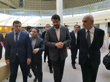 گزارش تصویری بازدید وزیر راه و شهرسازی از فرودگاه زنگیلان (6)