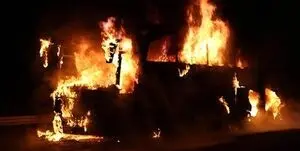 فیلم| آتش‌ سوزی اتوبوس در آزاد راه تهران پردیس 