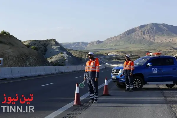 حضور فعال گشت‌ های راهداری آزادراه شیراز–اصفهان در سفرهای نوروزی