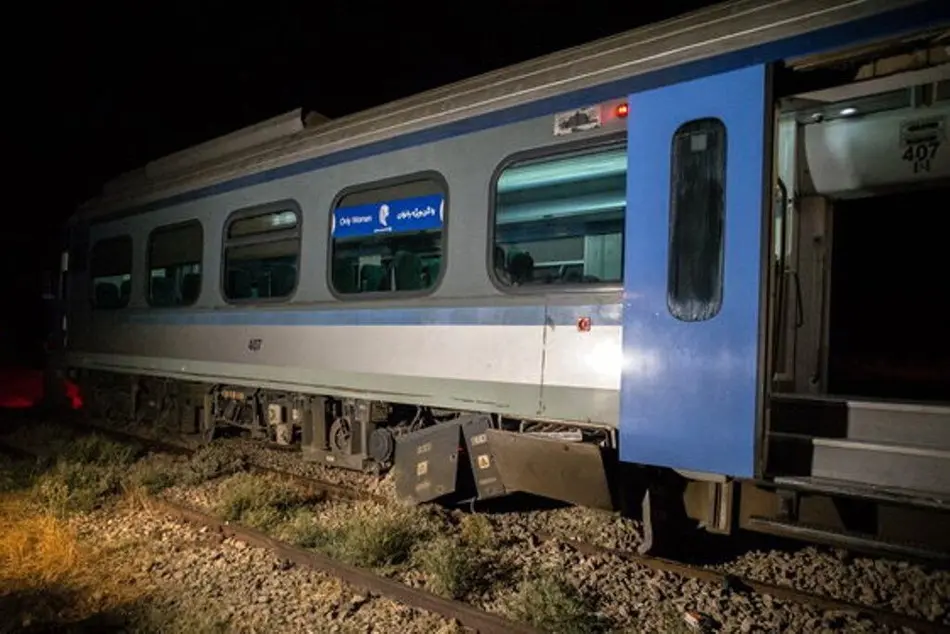 وضعیت مسافران قطار حادثه دیده تهران -بندرعباس بررسی شود