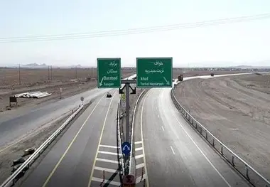 انسداد ۲ جاده در خراسان رضوی به علت بارش شدید برف و کولاک