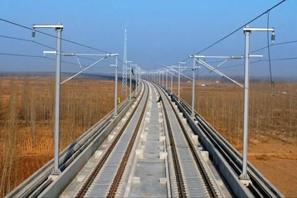 Tracklaying complete on new line in northern China