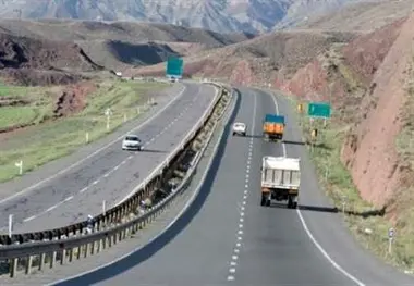 محور بلداجی به سه راهی گندمان زیر بار ترافیک رفت