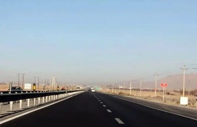 احداث بیش از 2 هزار کیلومتر بزرگراه و راه اصلی در استان فارس