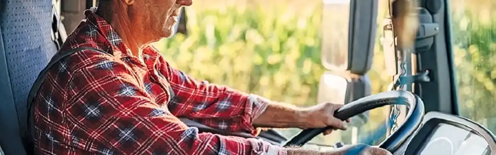 رقابت ناسالم رانندگان کامیون دلال های بار را چاق می کند/ با ناترازی شدید بار و کامیون چه باید کرد؟