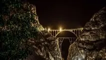 عکس | نمای زیباترین پل ایران در شب