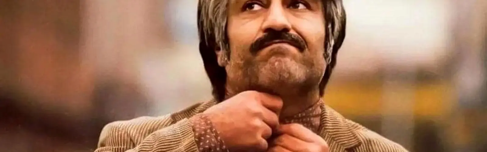 استخدام رانندگان کامیون در کسب وکاری که اسم پژمان جمشیدی را یدک می کشد!

