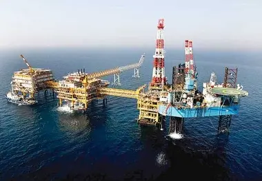بررسی عملکرد صنعت نفت ایران در سالی که گذشت