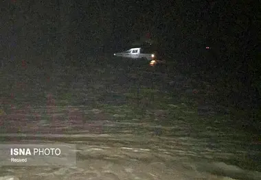 افتادن یک خودرو در رودخانه فصلی کهورستان در هرمزگان