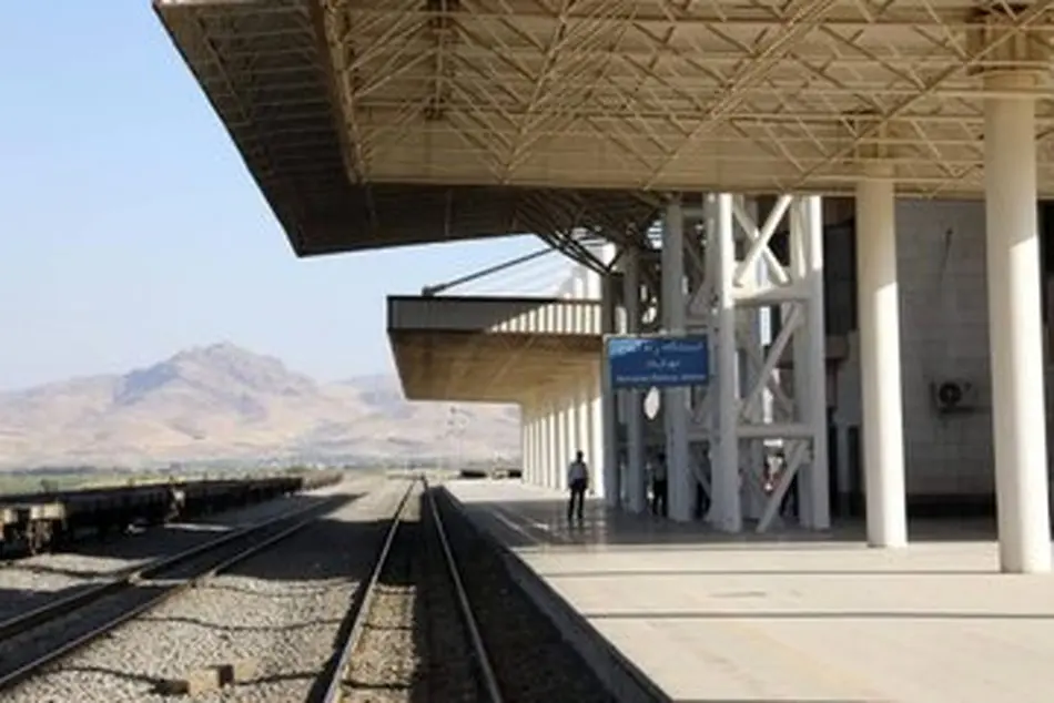 حرکت قطار توسعه در آذربایجان غربی؛ امتداد خطوط ریلی تا نقاط مرزی+ فیلم