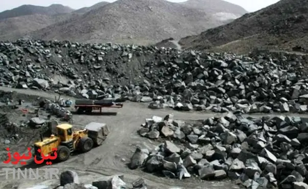 قیمت‌ سنگ‌آهن تا سال آینده نصف می‌شود