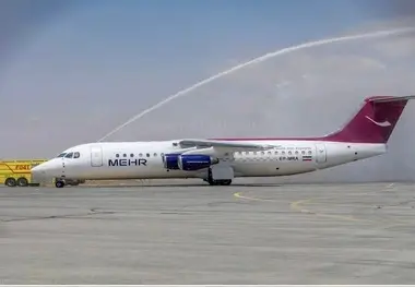 اخذ گواهینامه بهره برداری هوایی توسط شرکت هواپیمایی مهر/ تعداد ناوگان هوایی: دو فروند هواپیمای RJ 100 
