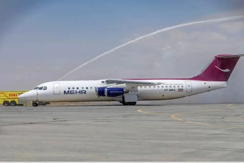 اخذ گواهینامه بهره برداری هوایی توسط شرکت هواپیمایی مهر/ تعداد ناوگان هوایی: دو فروند هواپیمای RJ 100 