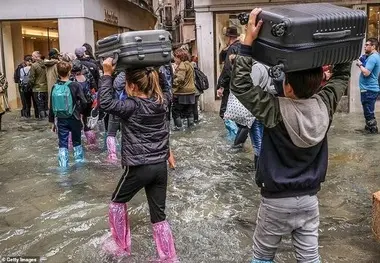 «ونیز» به زیر آب رفت!