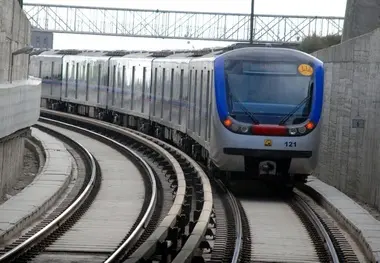 حذف قطارهای تندرو خط ۵ مترو تهران از اول شهریورماه
