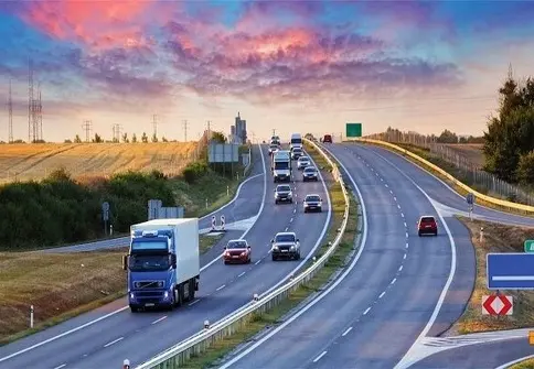 نقش حمل و نقل جاده‌ ای در توسعه گردشگری
