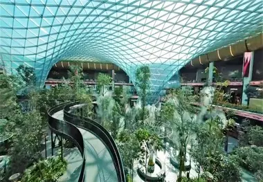 باغ استوایی در فرودگاه دوحه پذیرای مسافران جام جهانی 2022 قطر
