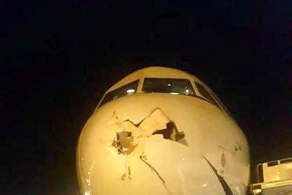 برخورد پرنده با دماغه هواپیمای تفلیس- تهران/ کسی در این حادثه آسیب ندید