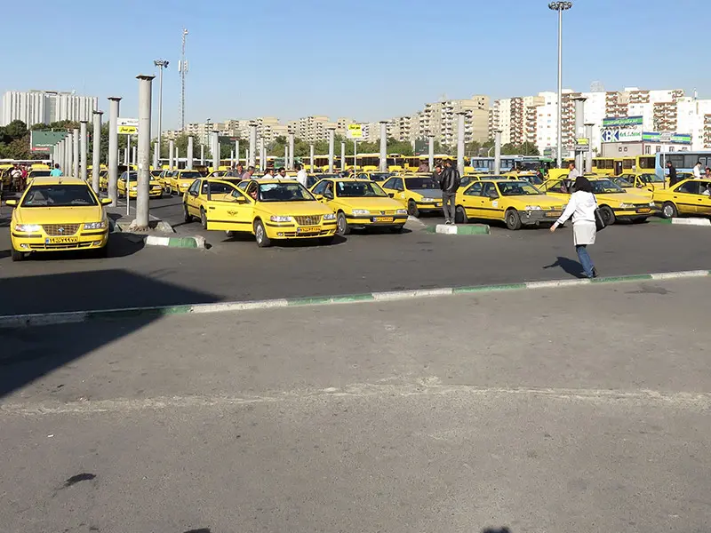 تاکسی ها در خطوط مسافرپذیر کرمان افزایش می یابند