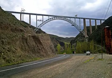 مشکلات جاده خوی و قطور برطرف می شود