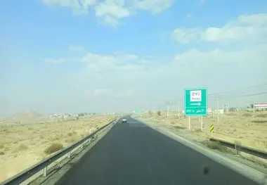خسارت به کامیون‌ها به دلیل آسفالت نامناسب + عکس