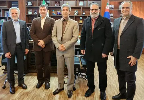 بازدید هیئت مدیره و دبیرکل انجمن کشتیرانی و خدمات وابسته ایران از بندر امیرآباد