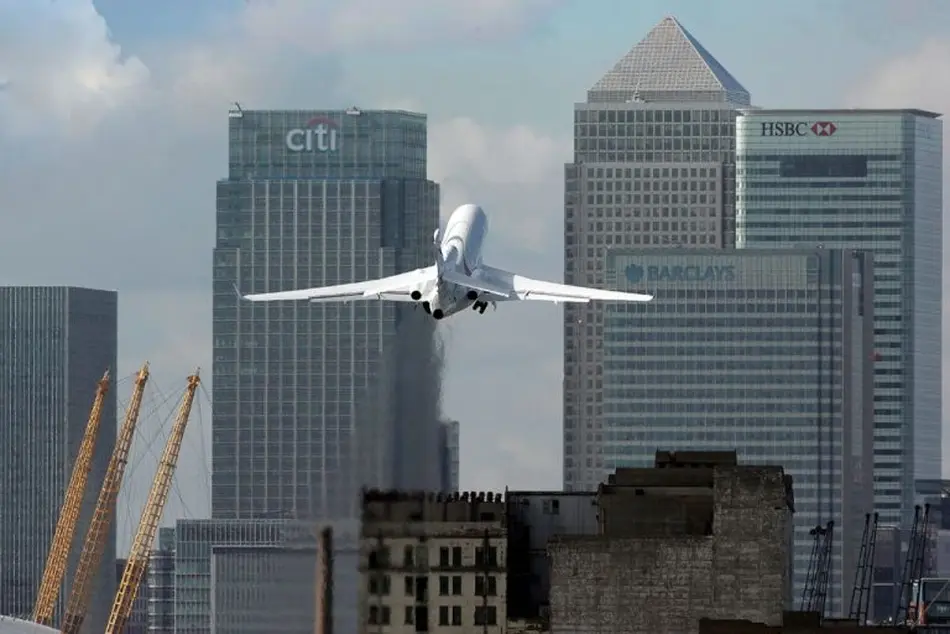  Falcon 8X Cleared for LCY