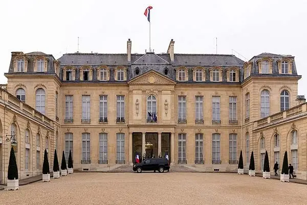 معرفی کاخ الیزه پاریس، تاریخچه و معماری آن
