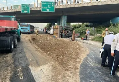تصادف مرگبار مینی بوس با عابرپیاده