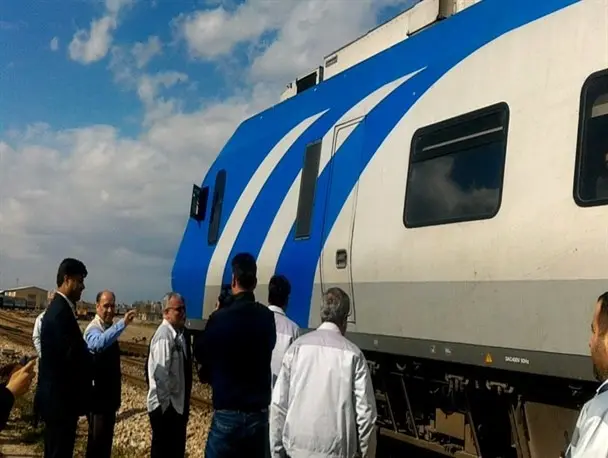 استقبال از نخستین قطار مسافران نوروزی در راه‌آهن مشهد